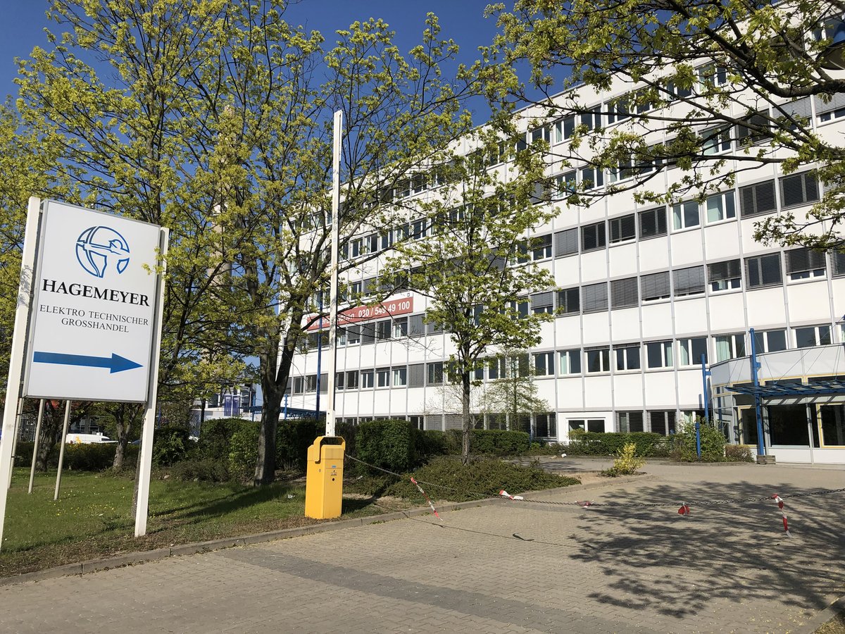 Bürohaus_Rhinstraße_Eingang